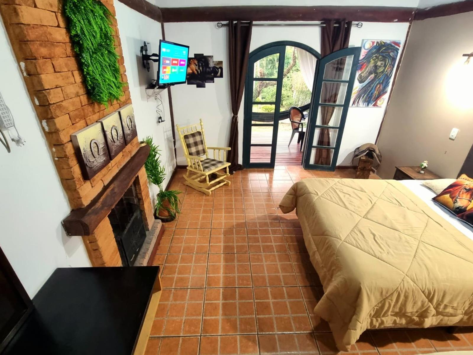 Cabanas Espada De Sao Jorge São Roque Rom bilde