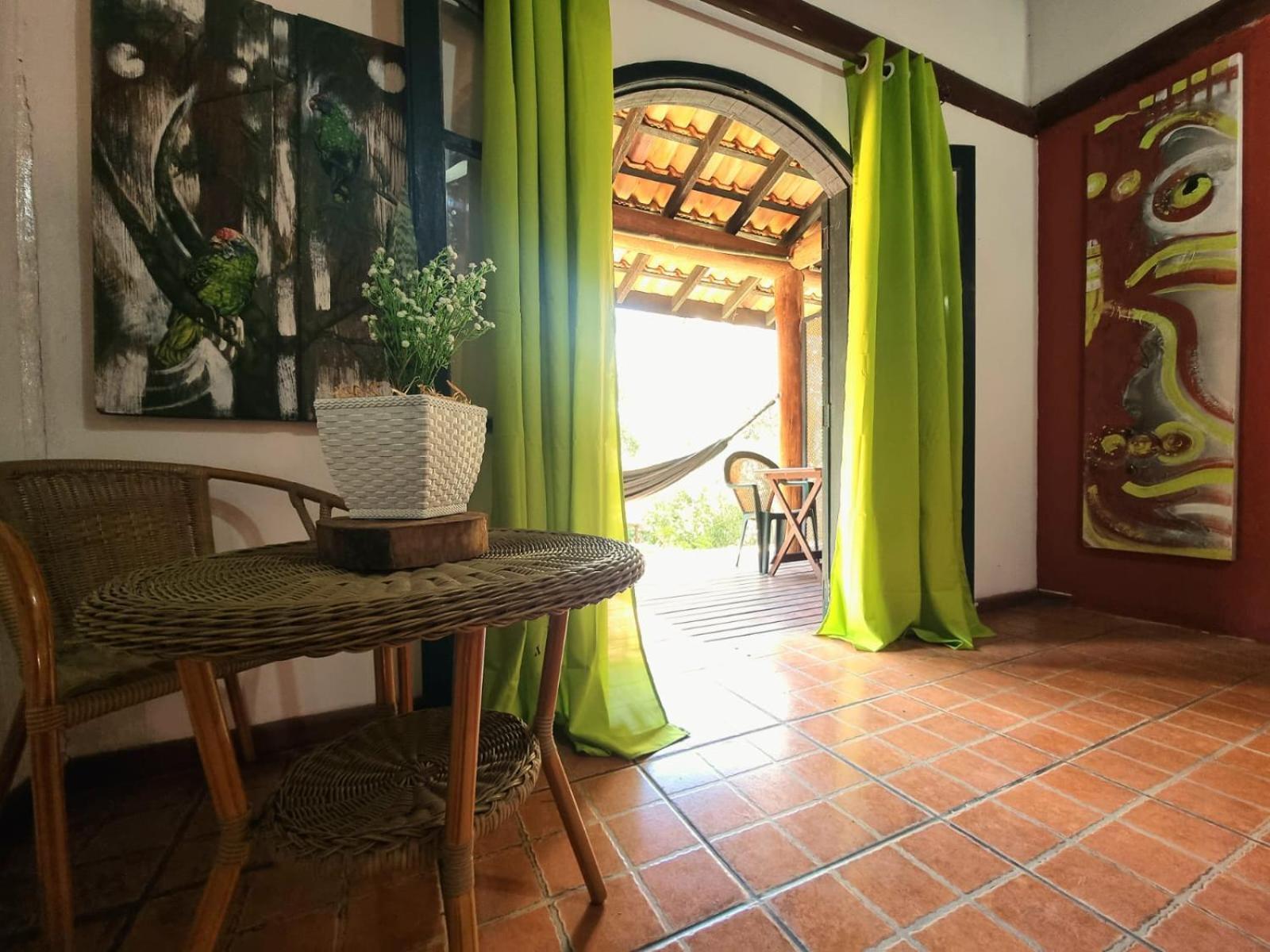 Cabanas Espada De Sao Jorge São Roque Rom bilde